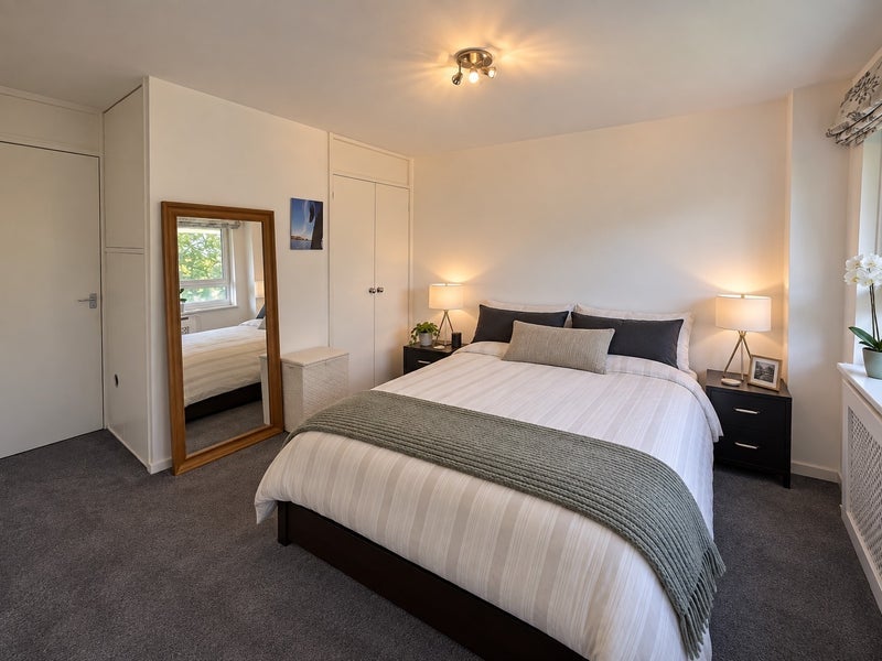 Room Earlsferry Way in Greater London