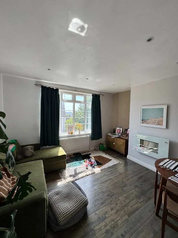 Flat Risborough Close in Greater London