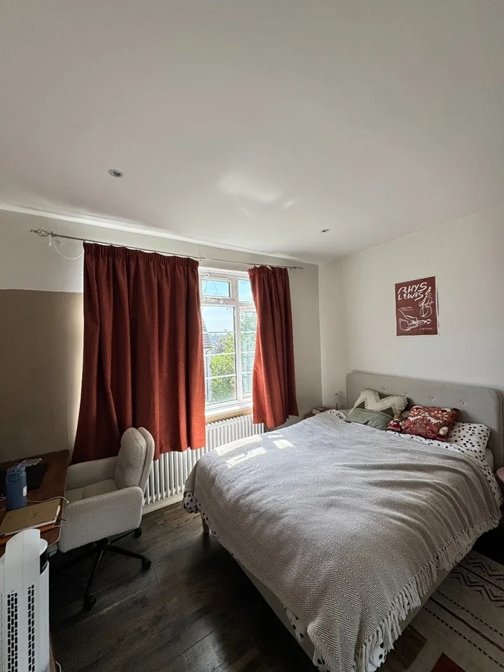 Flat Risborough Close in Greater London