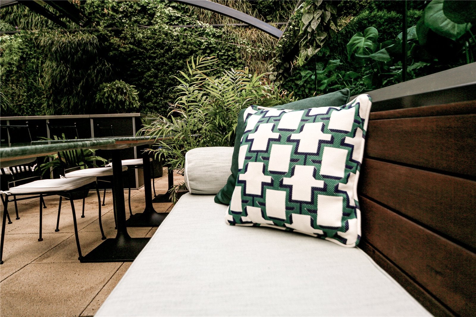 Flat Finchley Road in Greater London