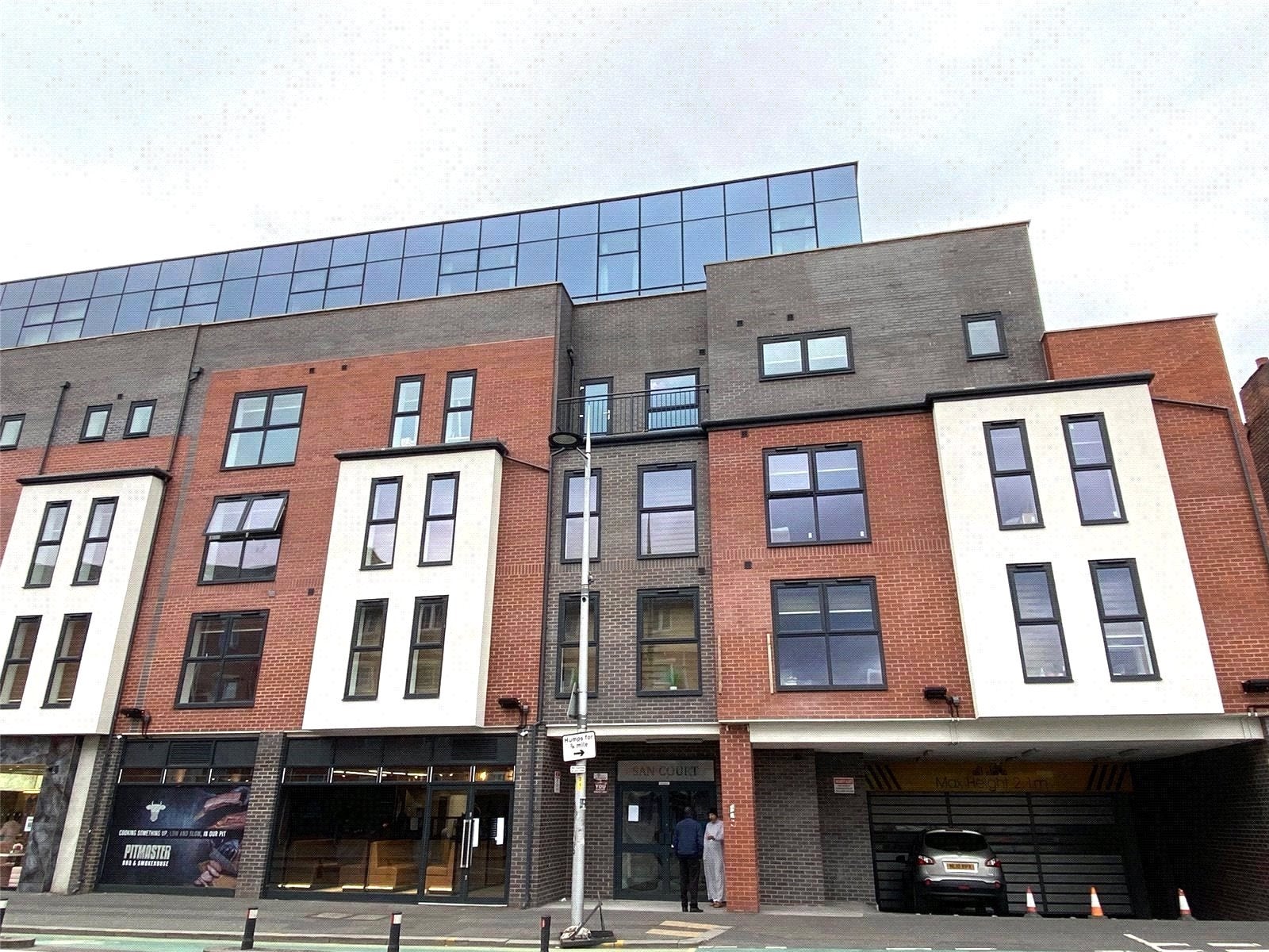 Flat Wilmslow Road in Manchester
