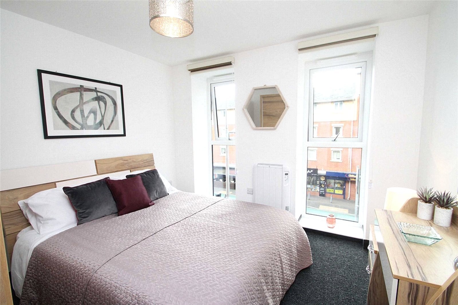 Flat Wilmslow Road in Manchester