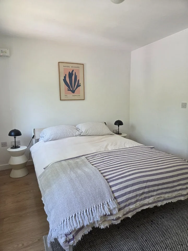 Flat Brookscroft Road in Greater London