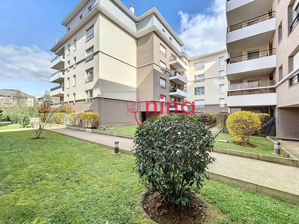 Appartement Rue Claude-Nicolas Ledoux à Créteil