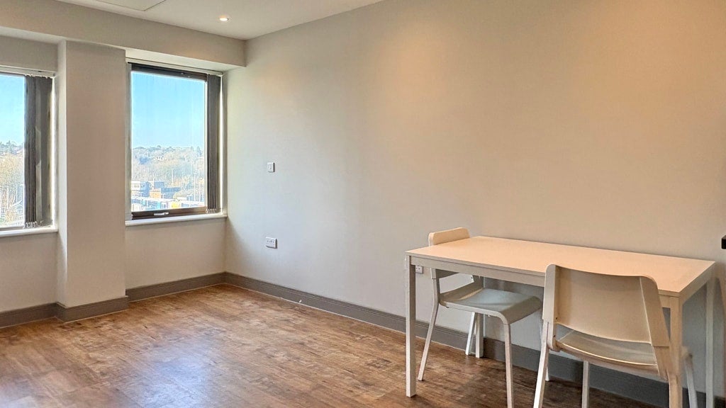 Flat Week Street in Maidstone