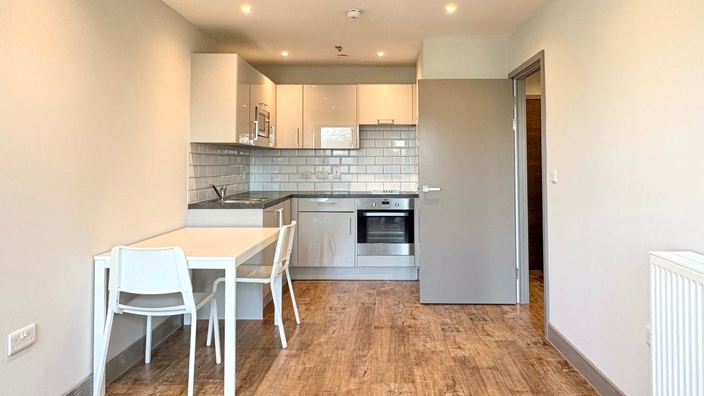 Flat Week Street in Maidstone