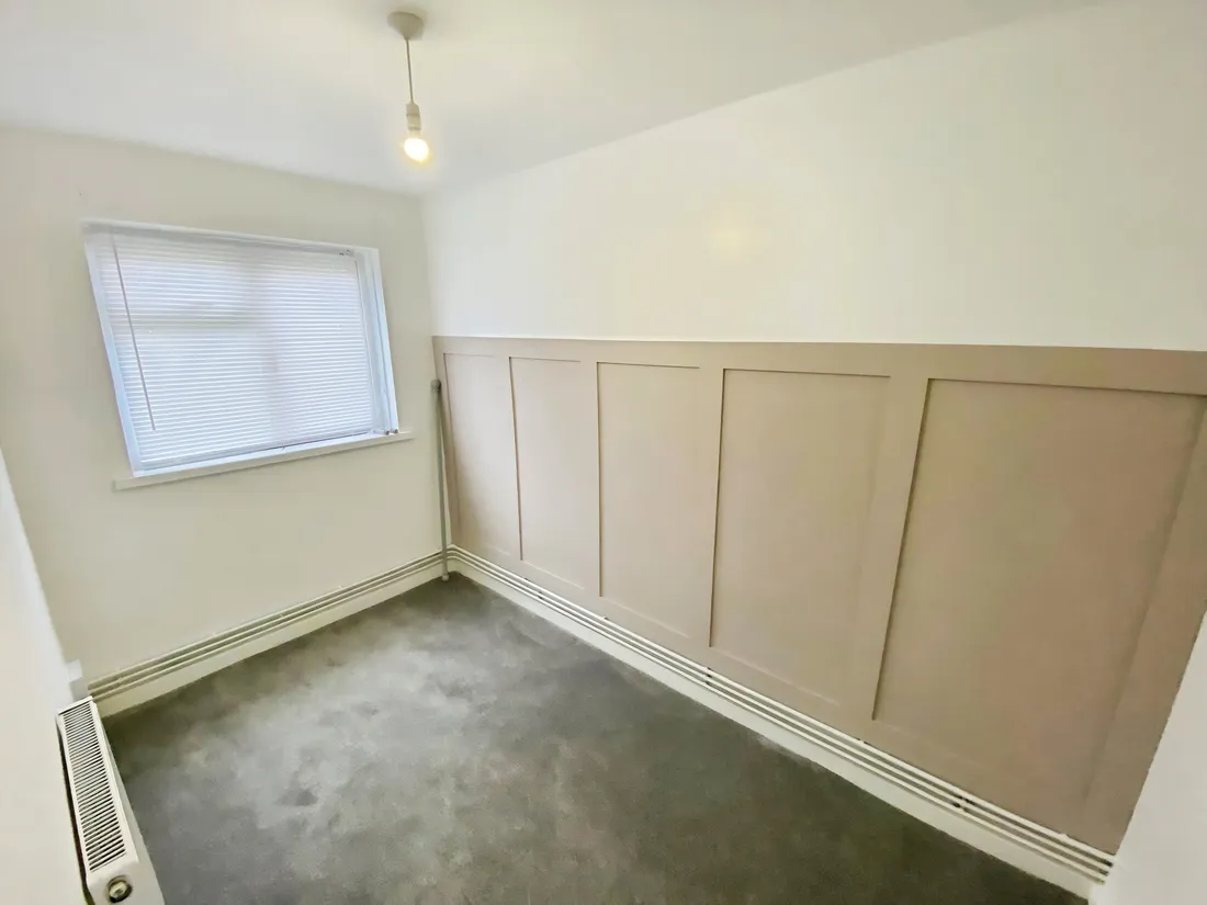 Flat Davies Row in Hirwaun