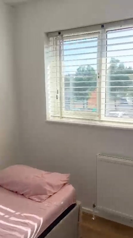 Room Kendrew Court in Nottingham