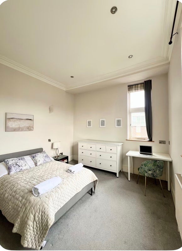 Room Fernshaw Road in Greater London