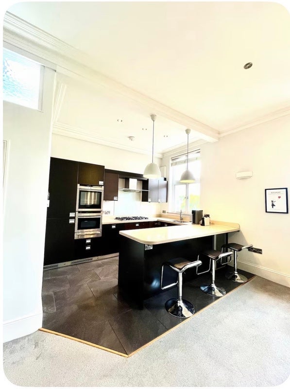 Room Fernshaw Road in Greater London
