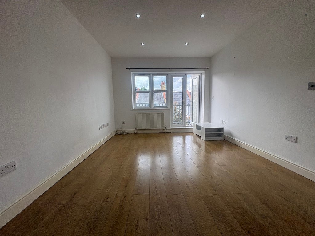 Flat Park Road in Greater London