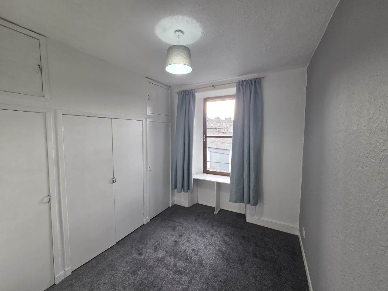 Flat Strathmartine Road in Dundee