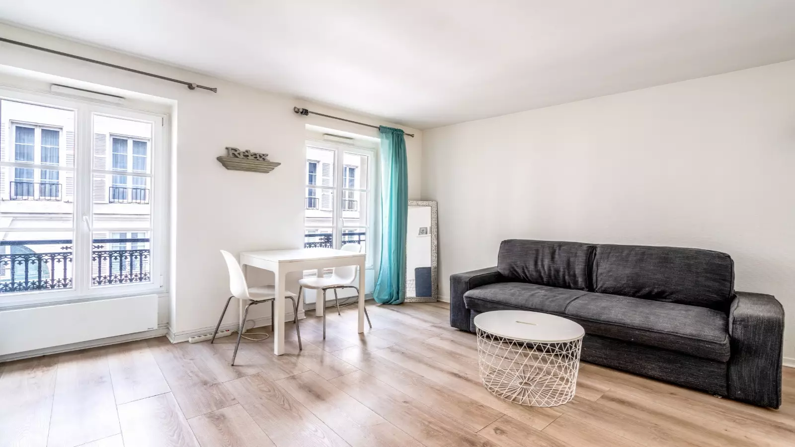 Flat Rue de Grenelle in Paris