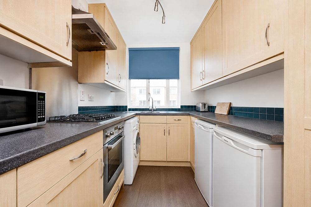 Flat Midford Place in Greater London