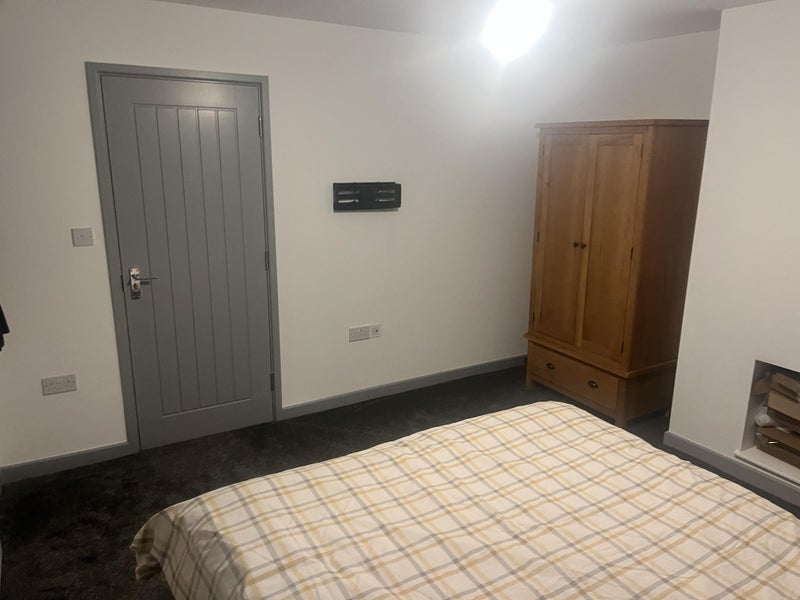 Room Coronation Avenue in Bristol