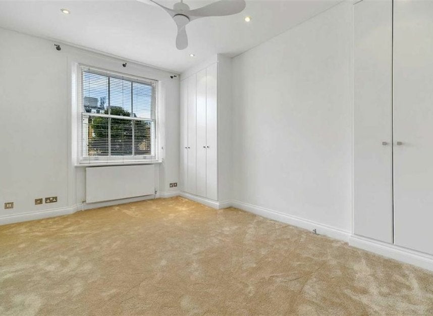 Flat Coleherne Road in Greater London
