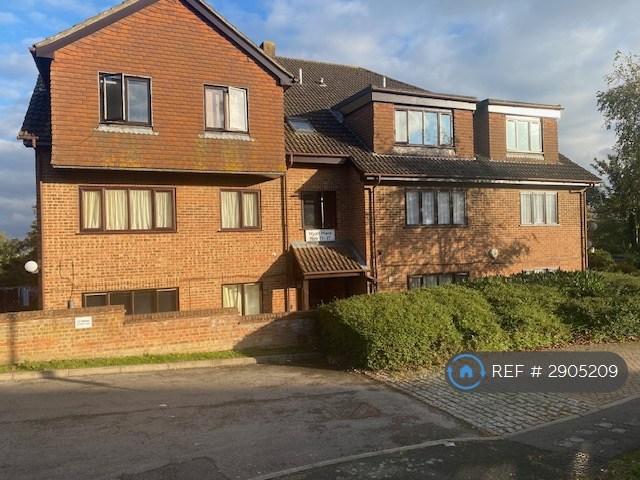 Flat Wyatt Place in Strood