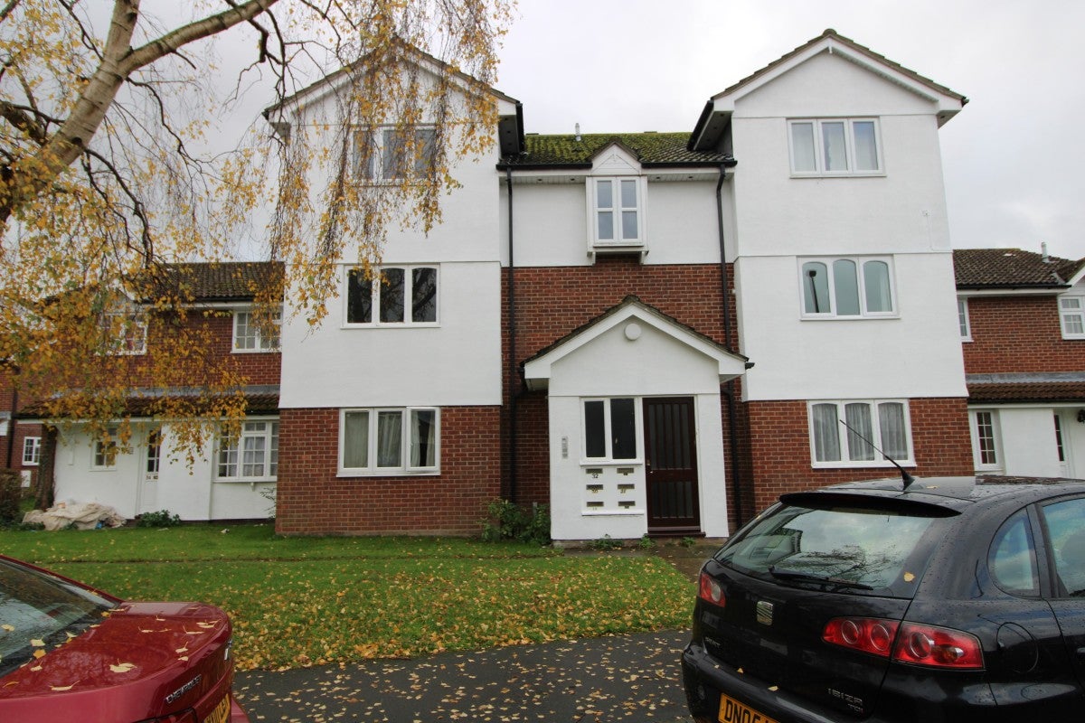Flat Grebe Court in Bridgwater