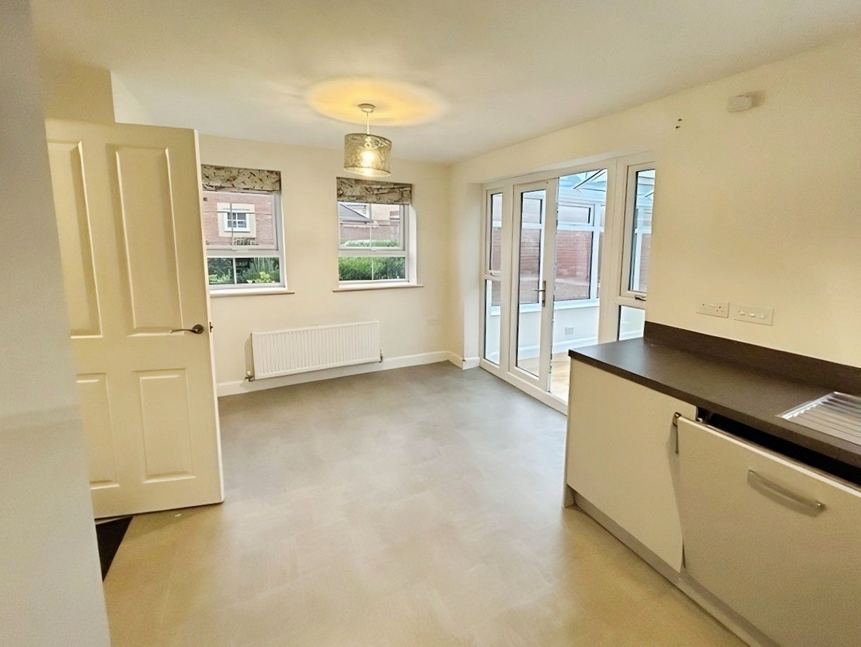 House Worcester Gardens in South Kesteven