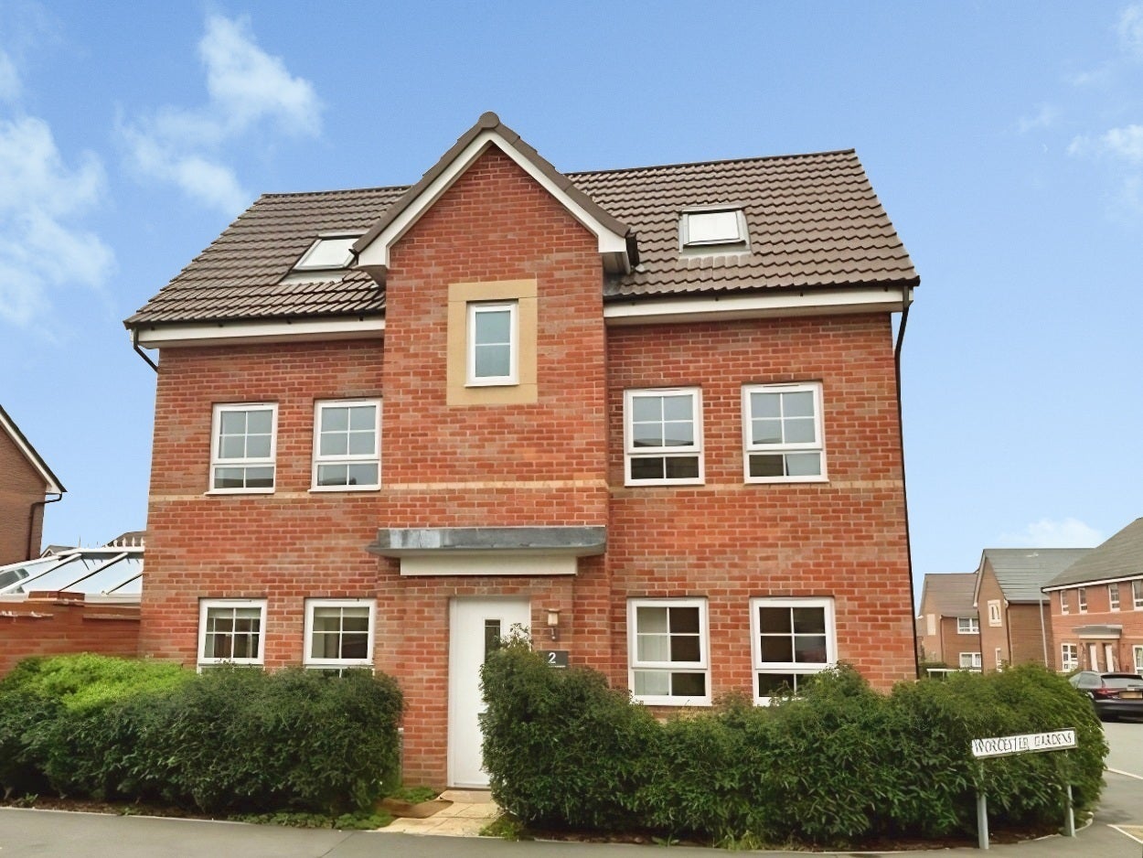 House Worcester Gardens in South Kesteven