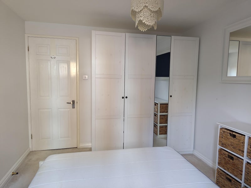 Room Pageant Crescent in Greater London