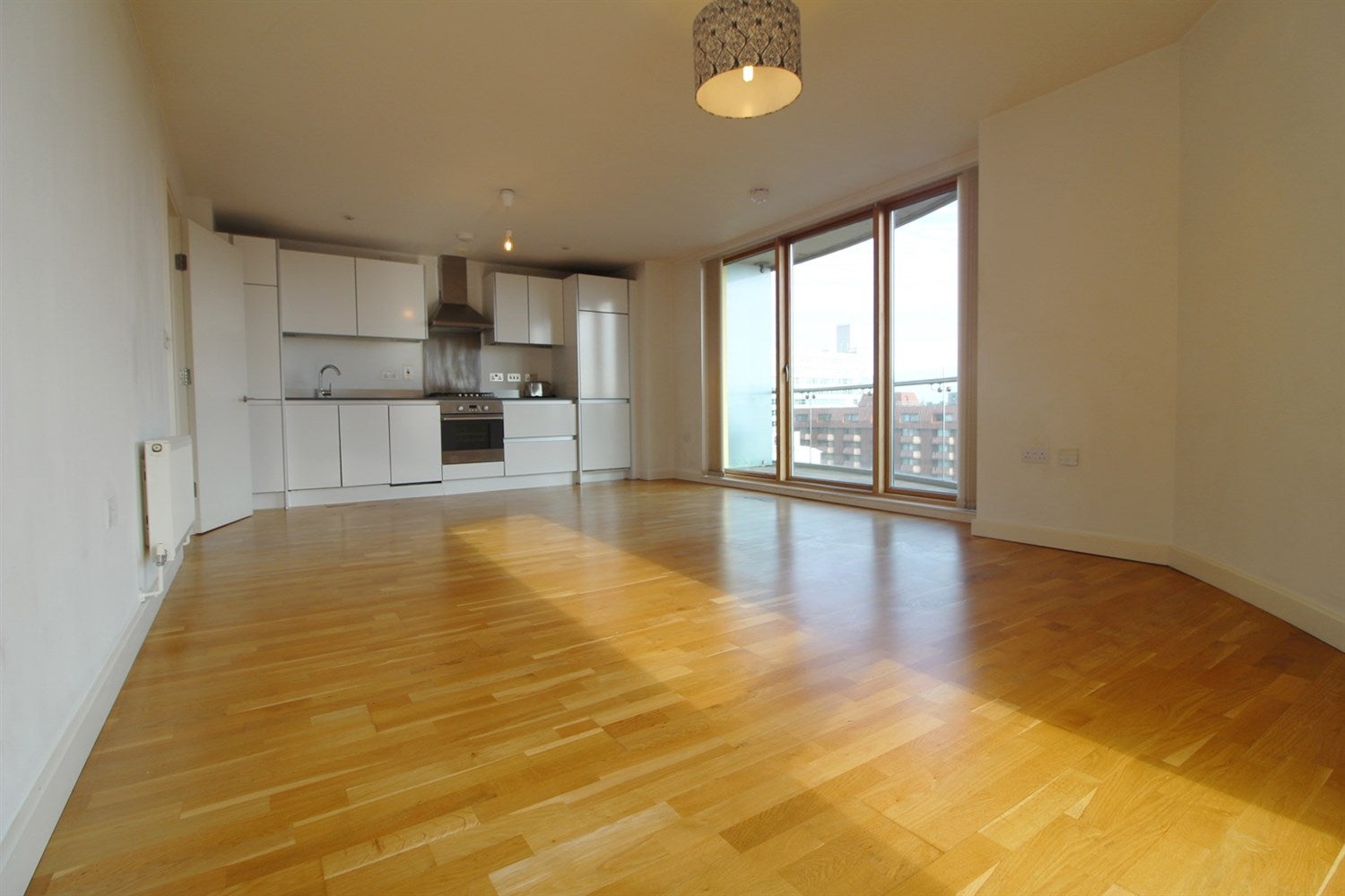 Flat Chatham Place in Reading