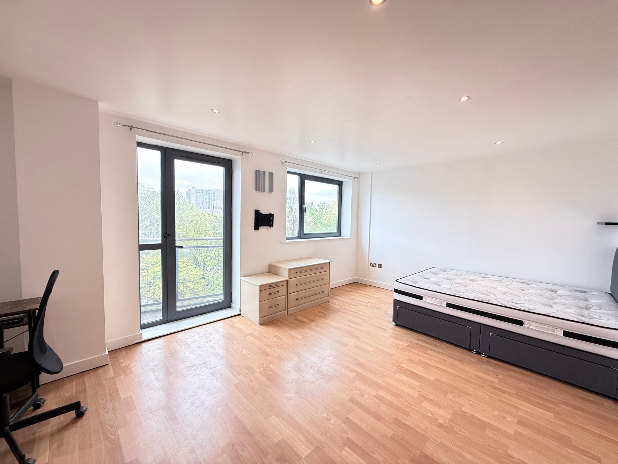 Flat Fitzwilliam Street in Sheffield
