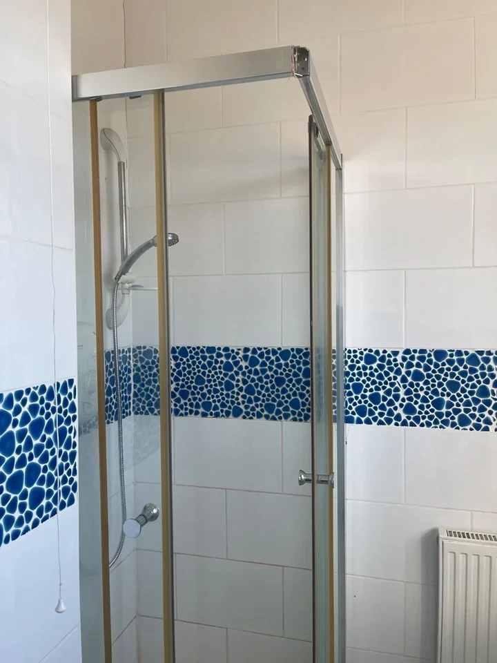 Room Fowey Avenue in Greater London