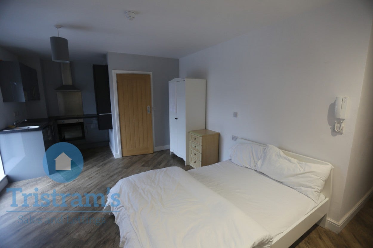 Flat Southwell Road in Nottingham