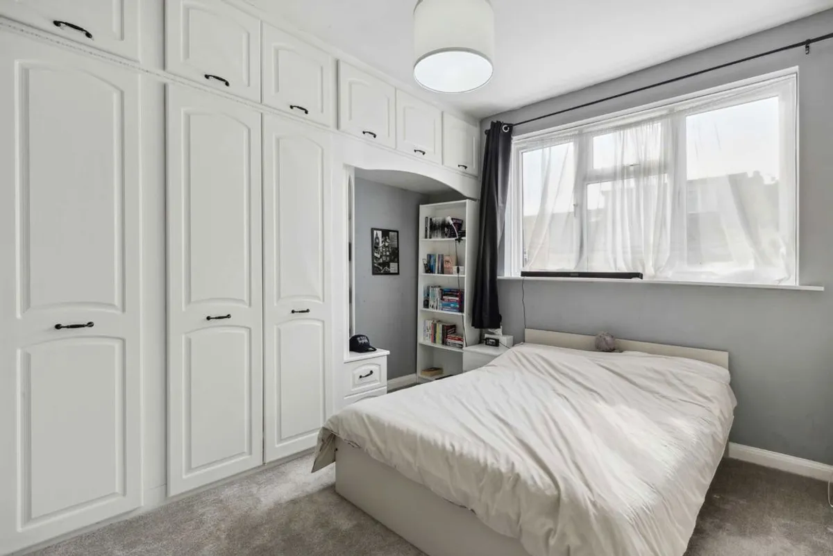 House Abercairn Road in Greater London