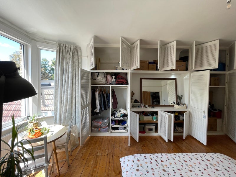 Room Buckleigh Road in Greater London