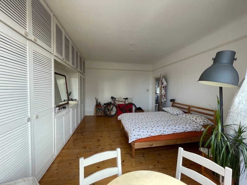 Room Buckleigh Road in Greater London