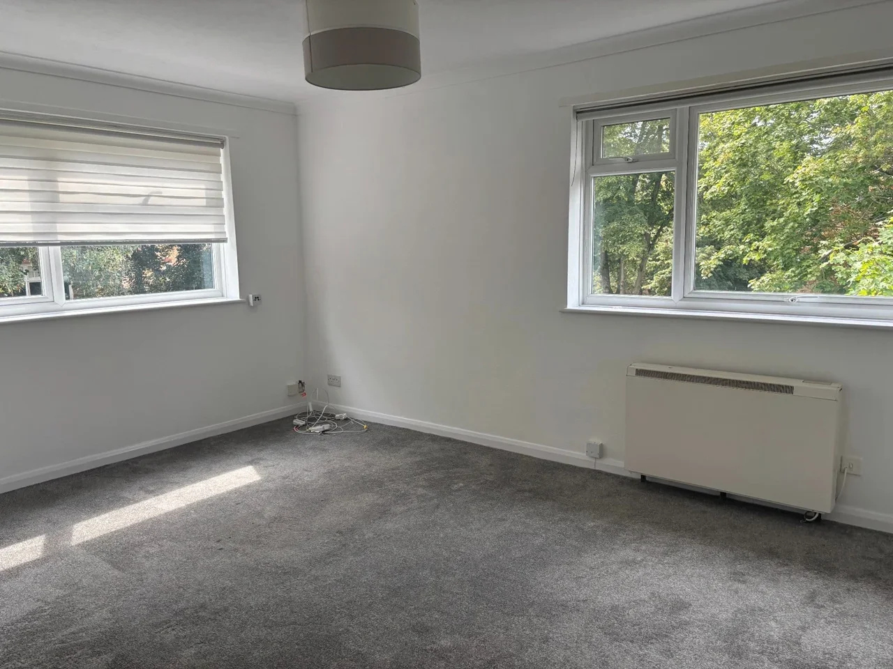 Flat Egmont Road in Greater London