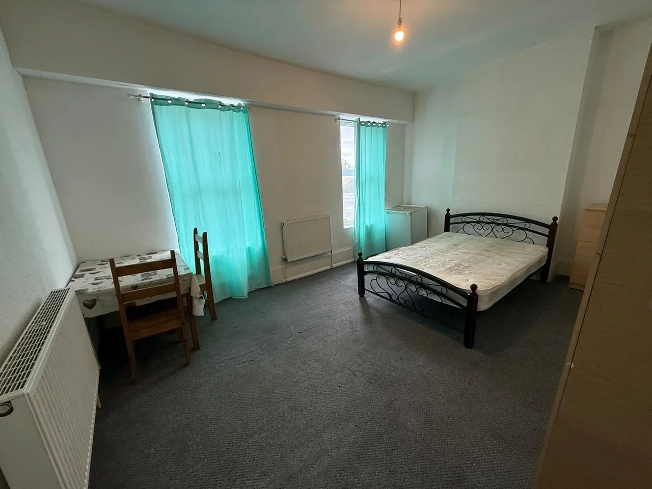 Room Portland Road in Greater London