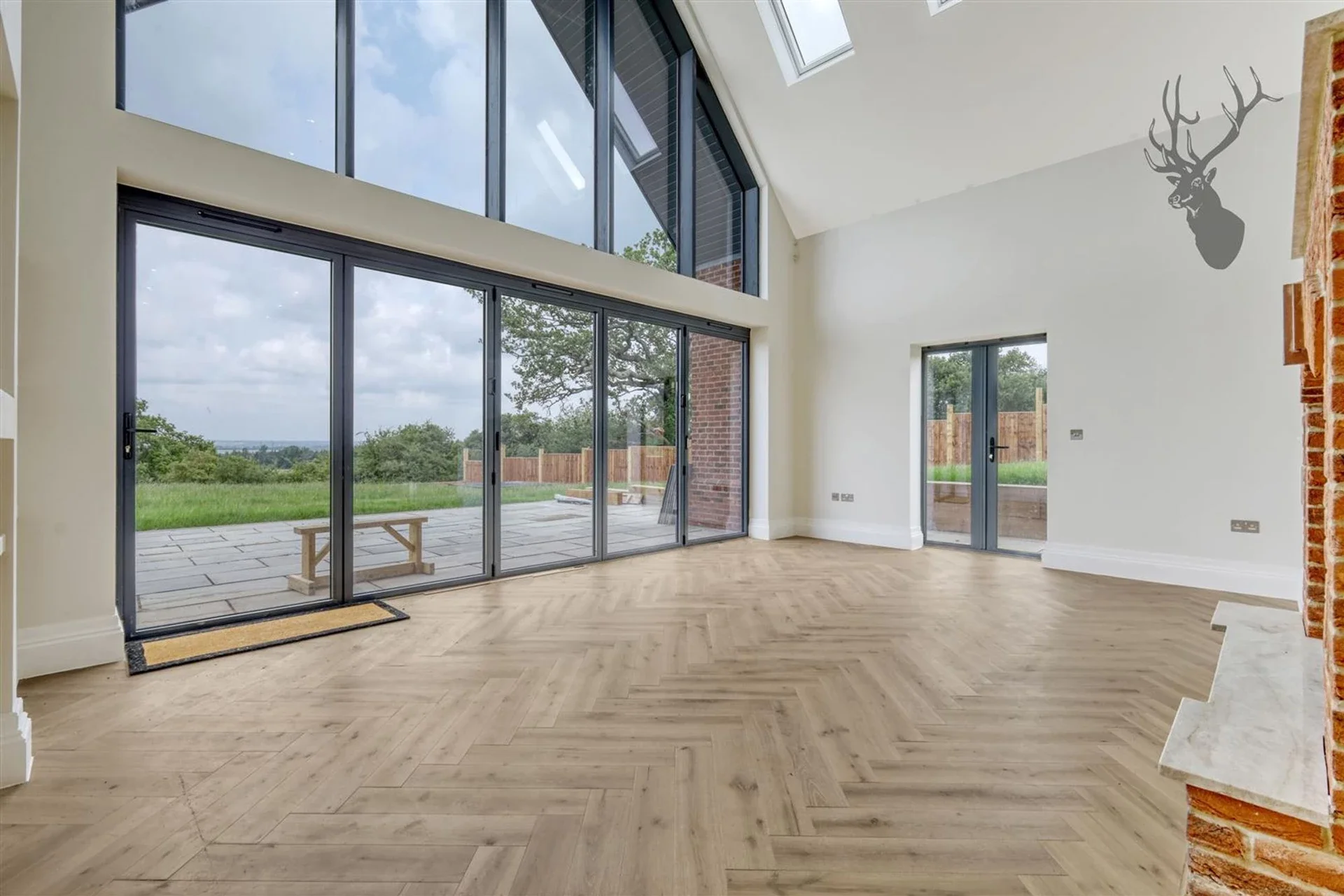 Flat Court Yard in Greater London