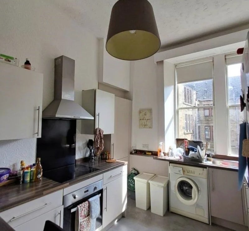 Room Caird Drive in Glasgow
