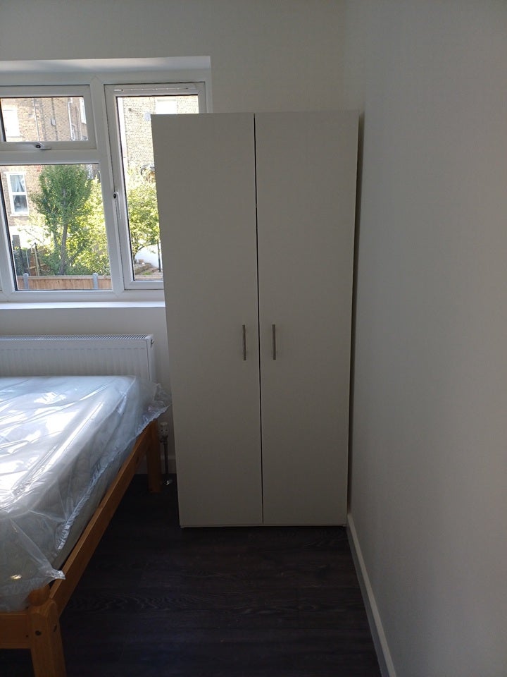 Room Mount Ephraim Lane in Greater London