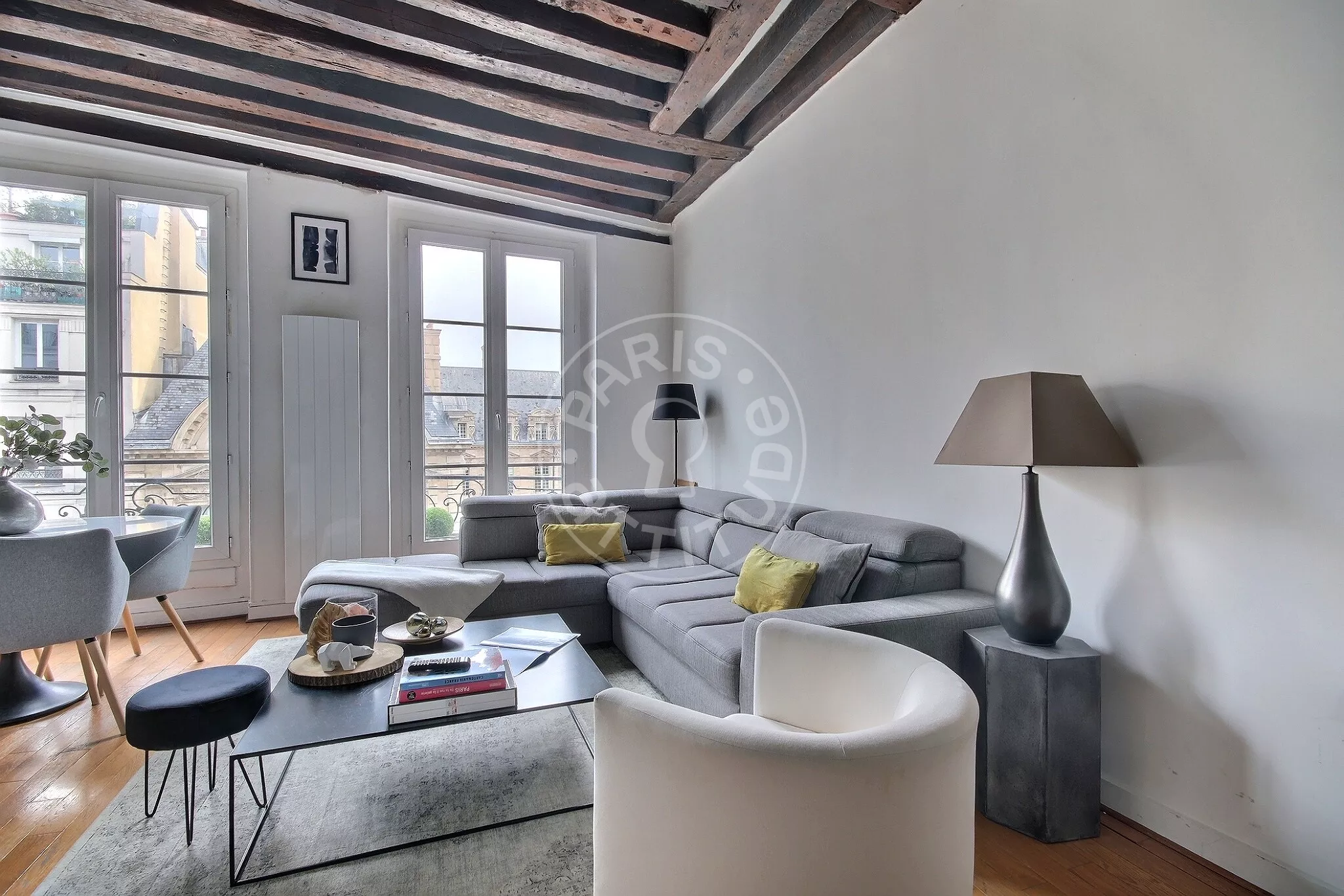 Appartement Rue Saint-Antoine à Paris