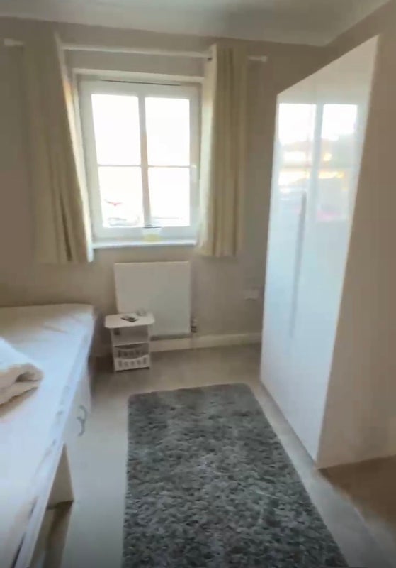 Room Blackfen Road in Greater London