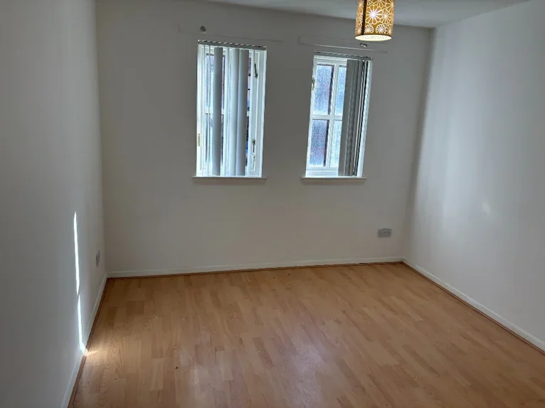 Flat Greenlaw Road in Glasgow