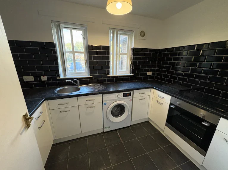 Flat Greenlaw Road in Glasgow