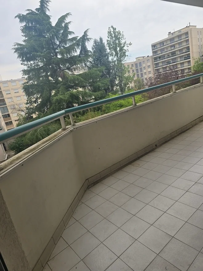 Flat Rue Pierre Robin in Lyon
