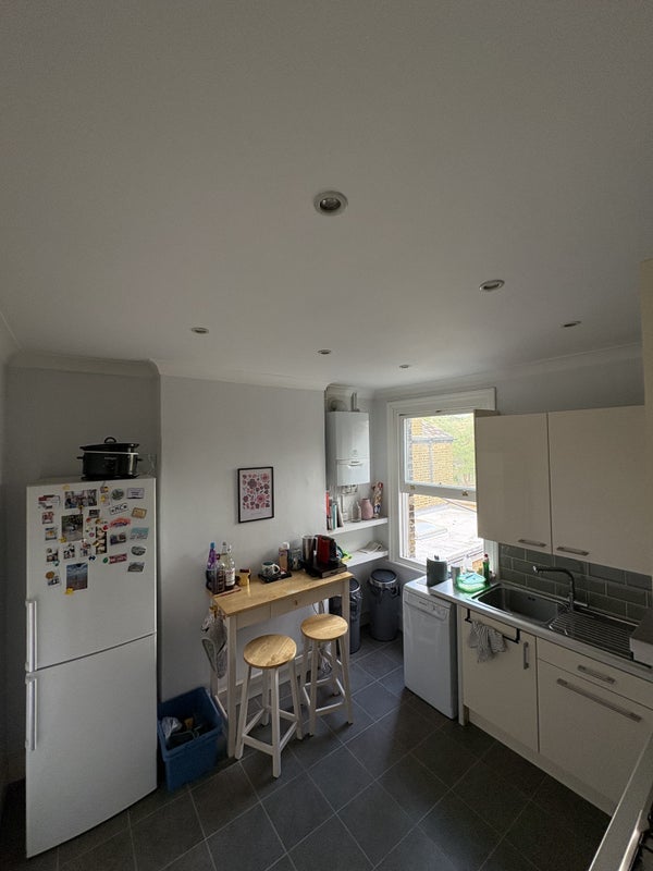 Room Park Road in Greater London