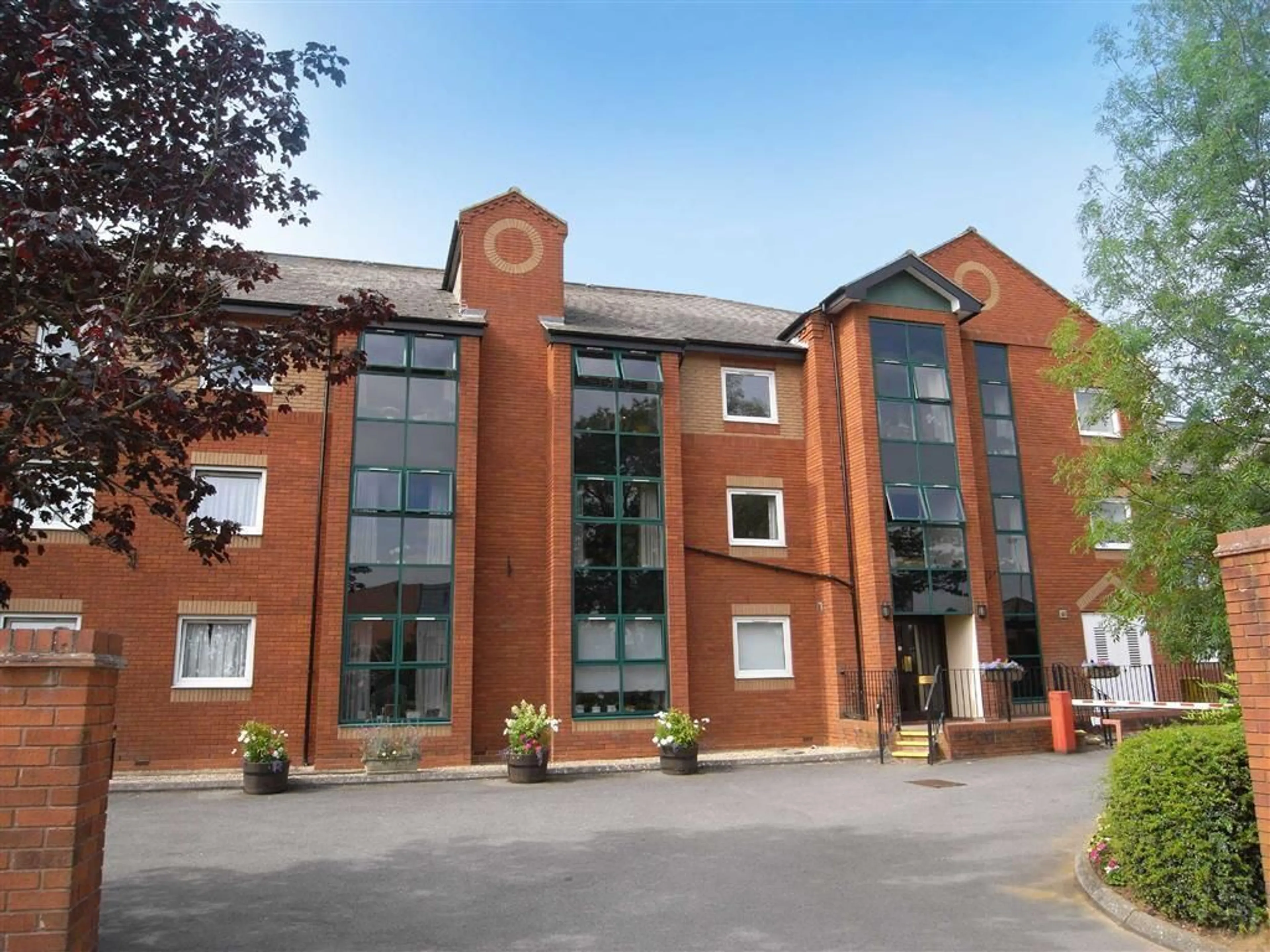 Flat Spiceball Park Road in Cherwell District