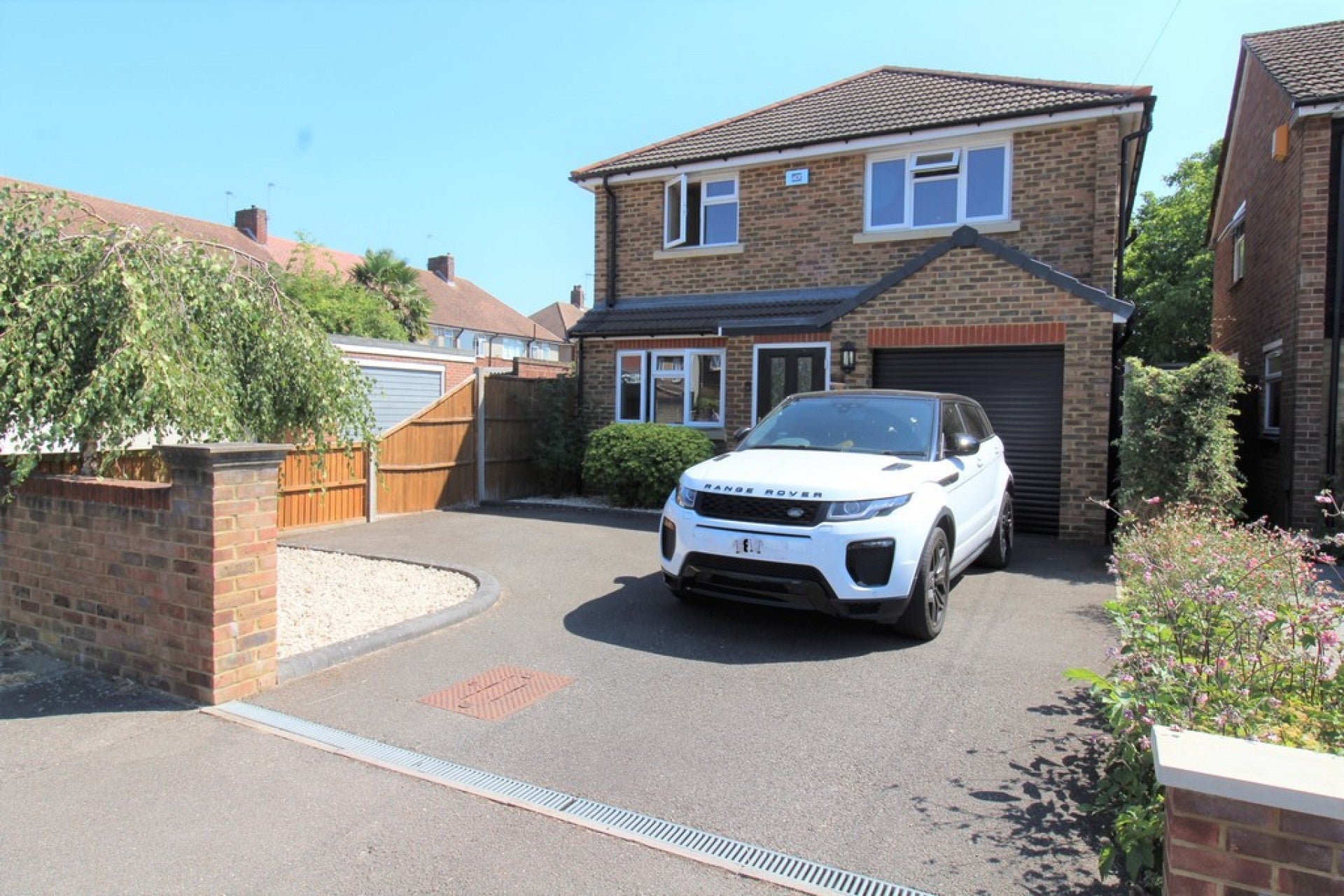 House Maxwell Road in Borough of Spelthorne