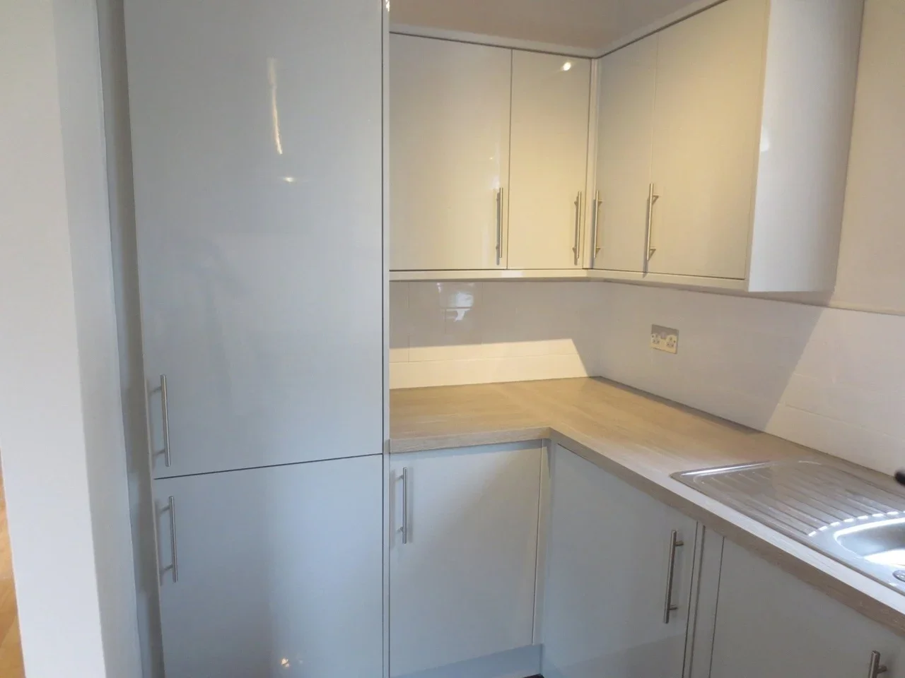 Flat Hackney Road in Greater London