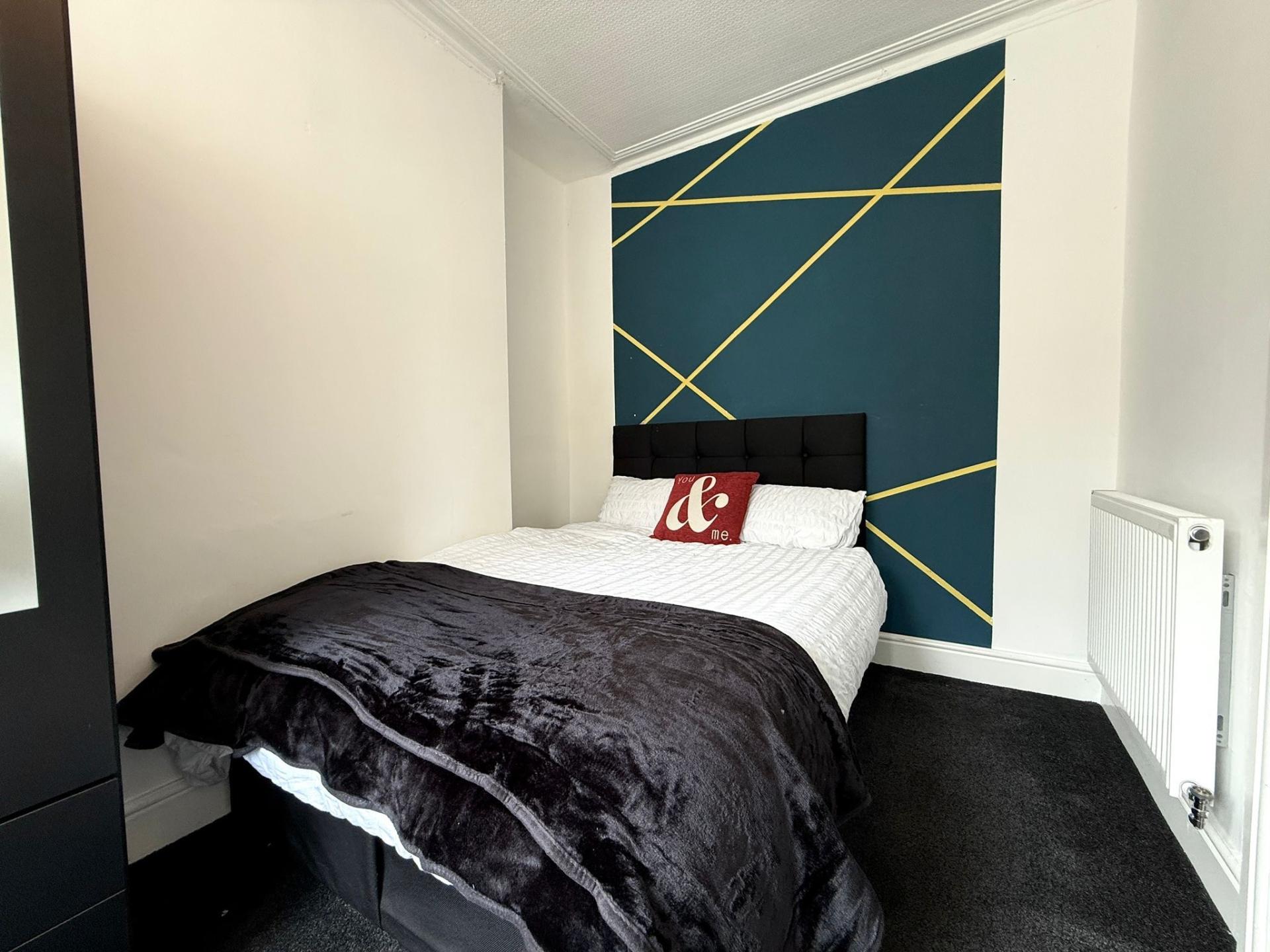 Room Parton Street in Liverpool