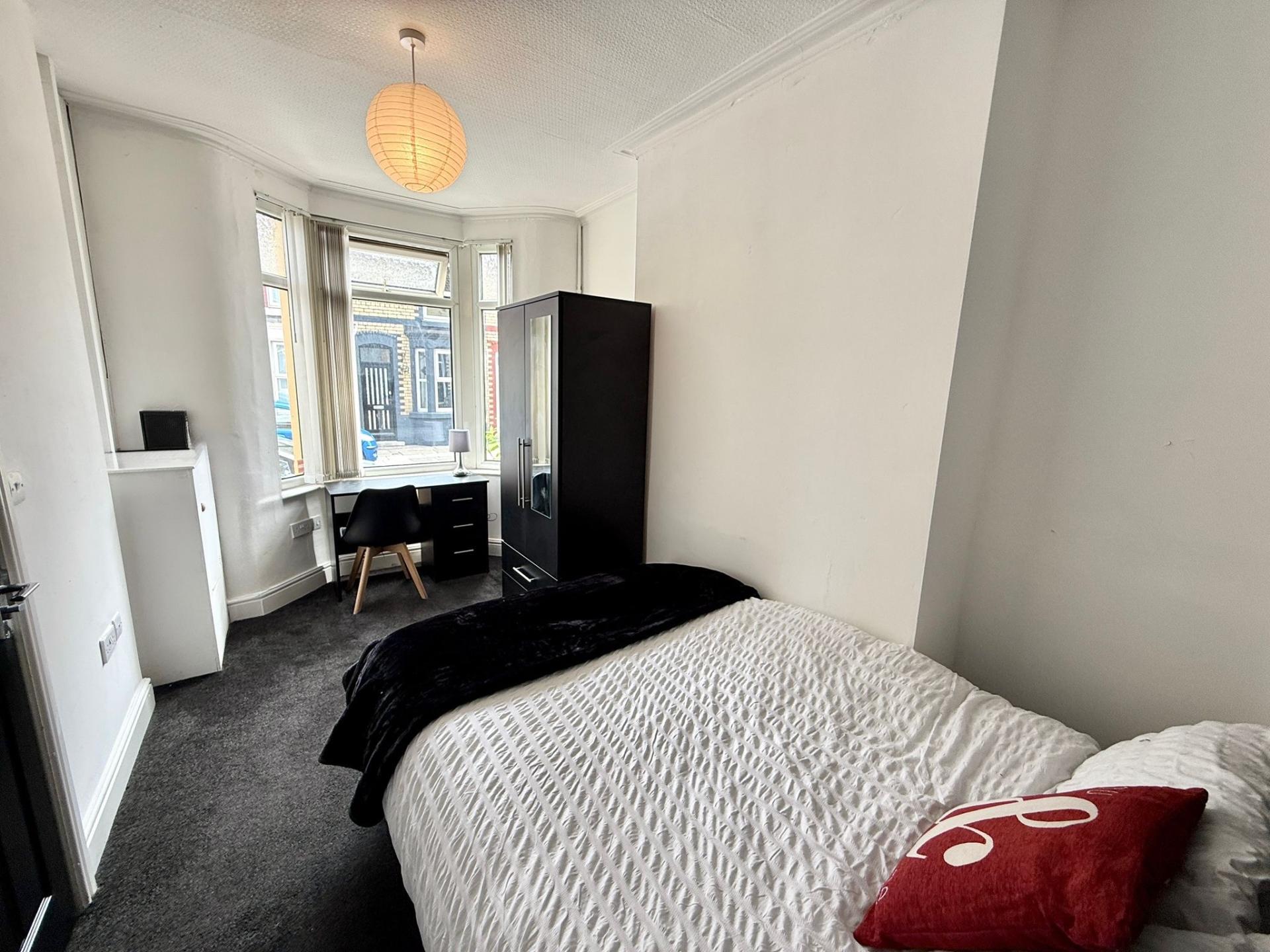 Room Parton Street in Liverpool