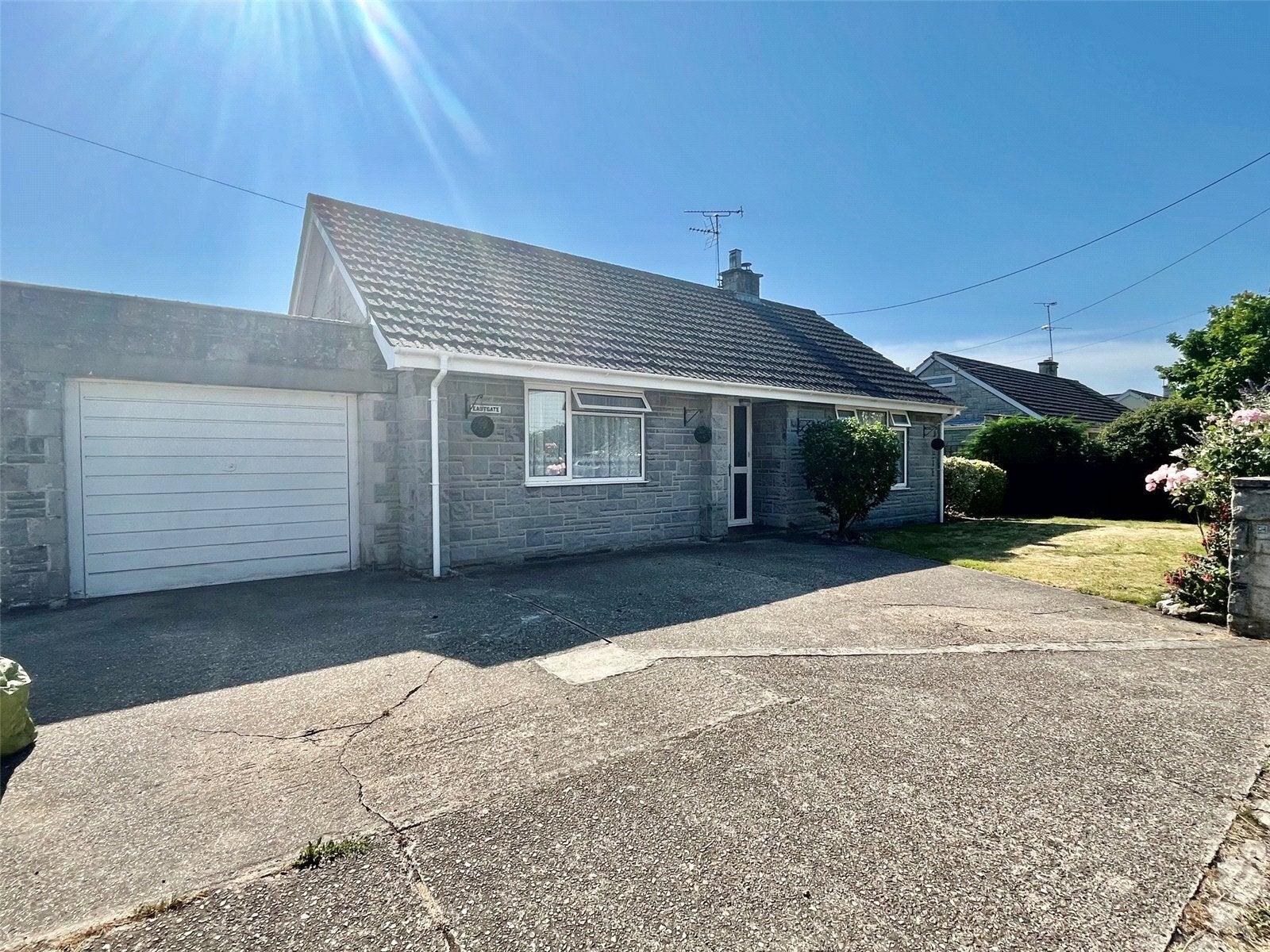 House New Road in Wadeford