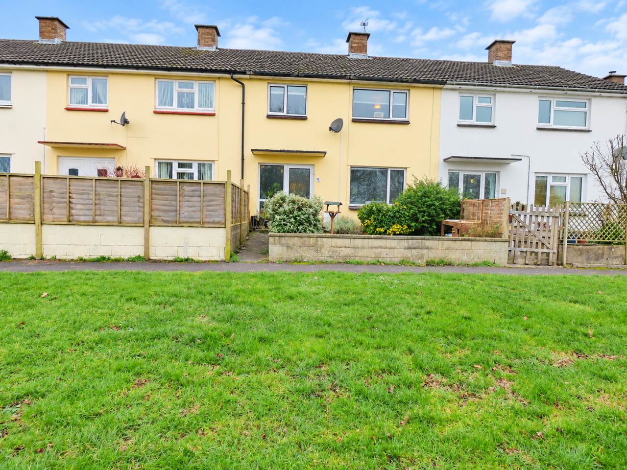 House Feltham Drive in Frome